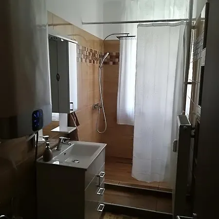 B&k Apartman 公寓